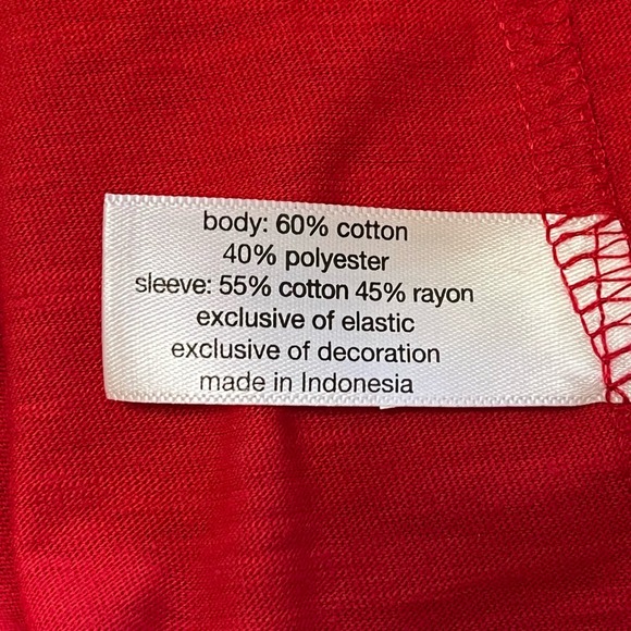 Women's Red Top - Picture 8 of 9